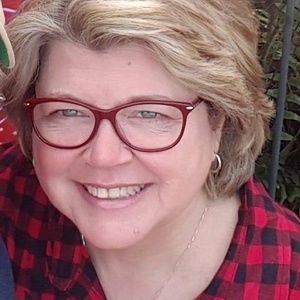 Meet your Posher, Cindy